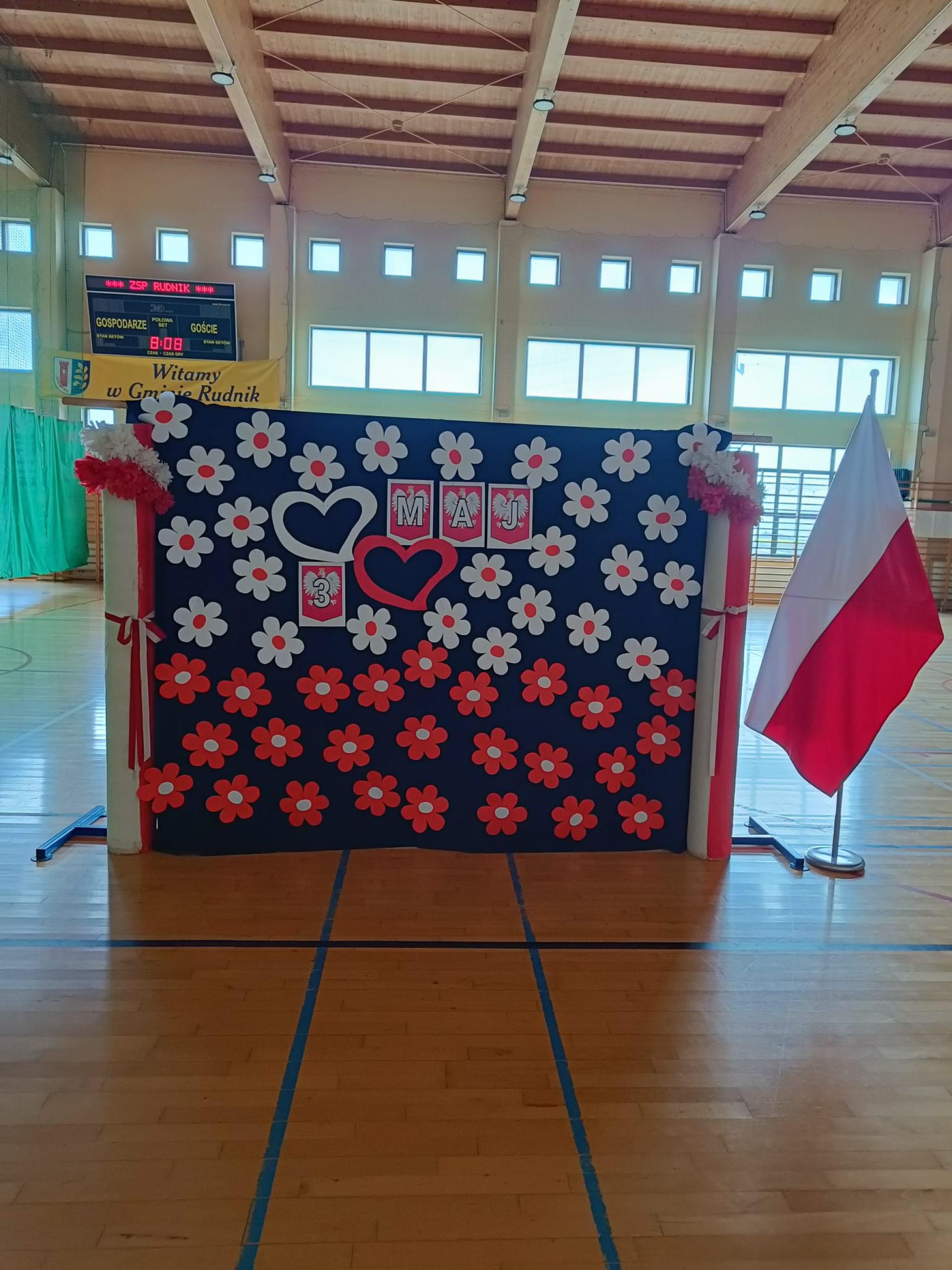 Uroczysty poranek patriotyczny z okazji Święta Konstytucji 3 Maja