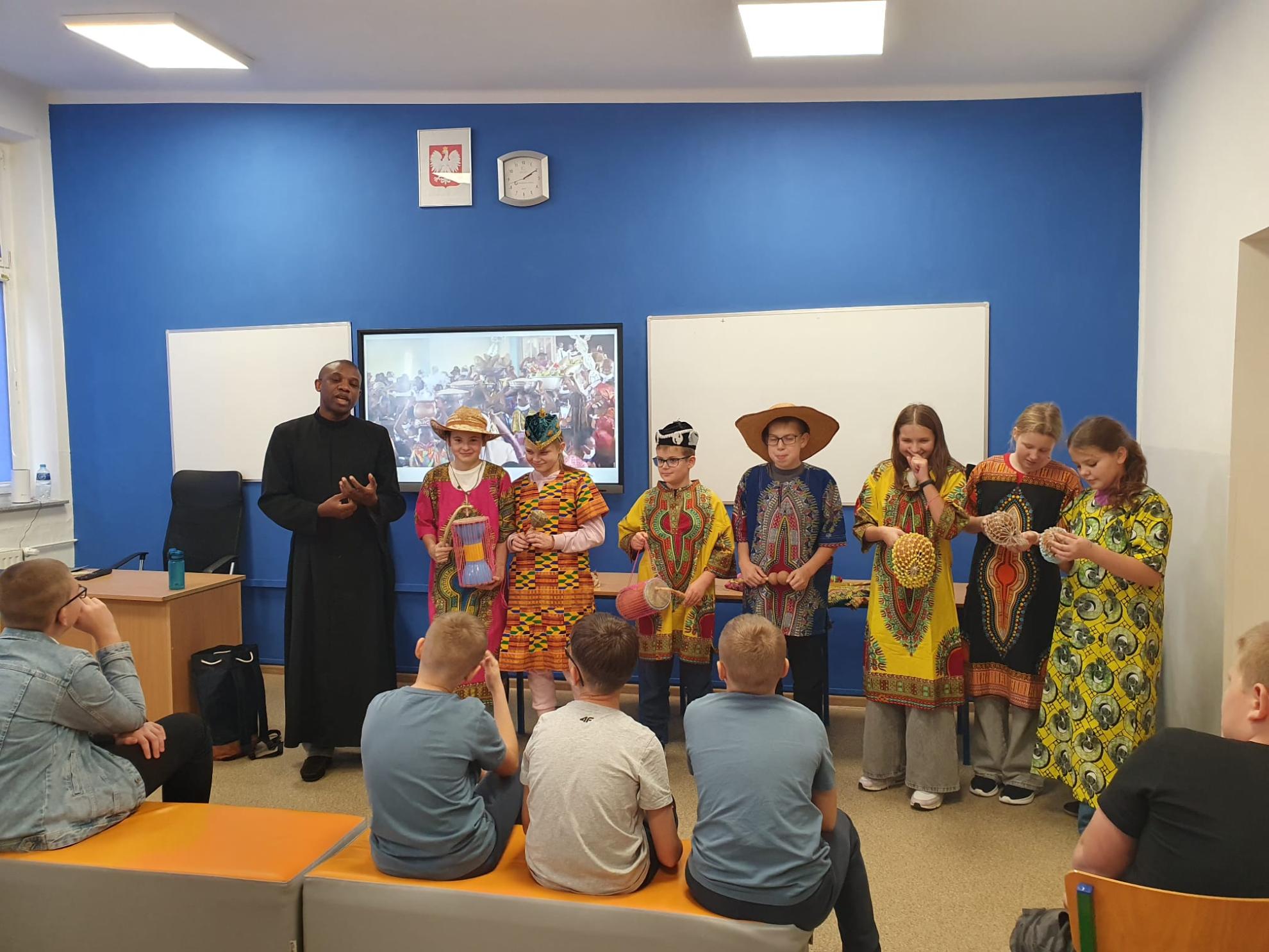 Niezwykła podróż do Togo – Ojciec Misjonarz w ZSO w Rudniku