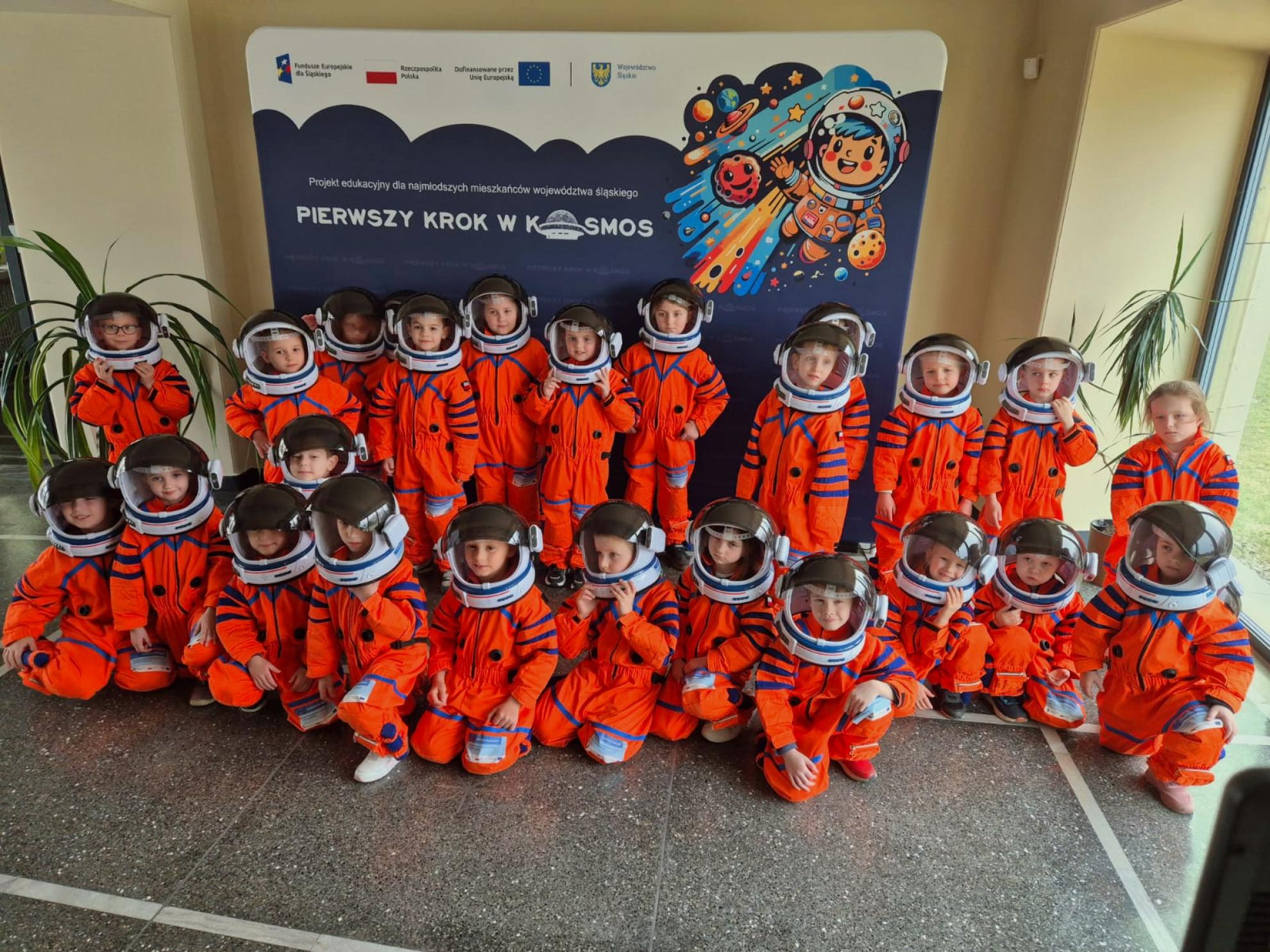 Wycieczka starszaków z Rudnika do Planetarium w Chorzowie