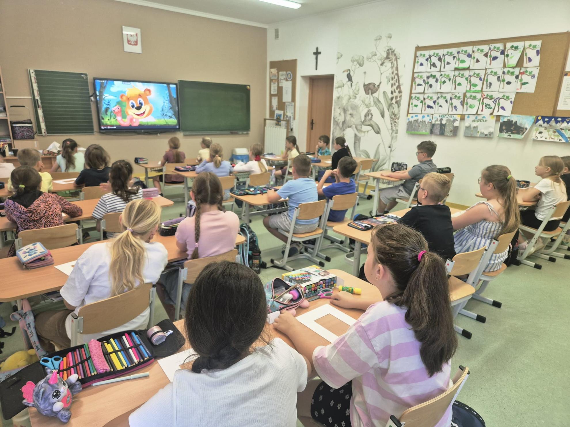 Kreatywne zajęcia przyrodnicze „Misja pola i łąki – na tropie zapylaczy”
