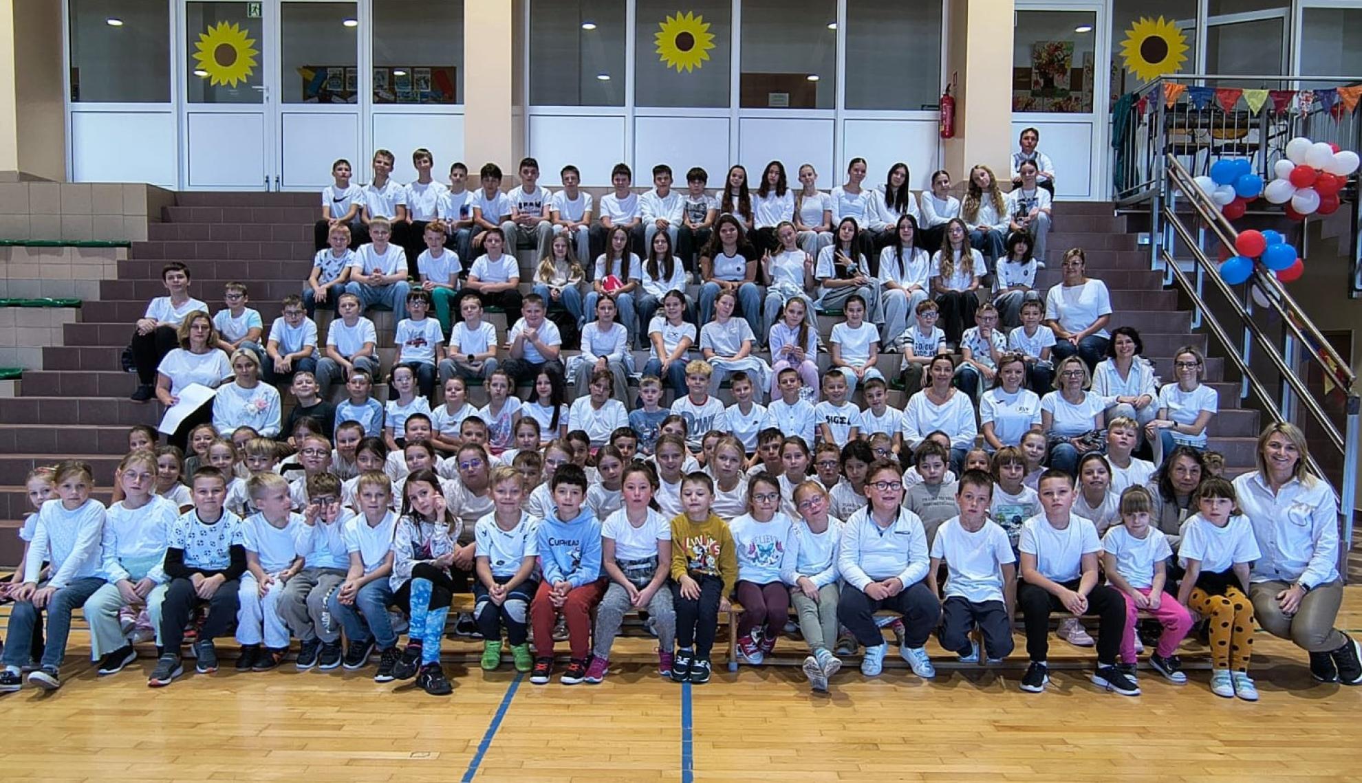 DZIEŃ BIAŁEJ KOSZULKI