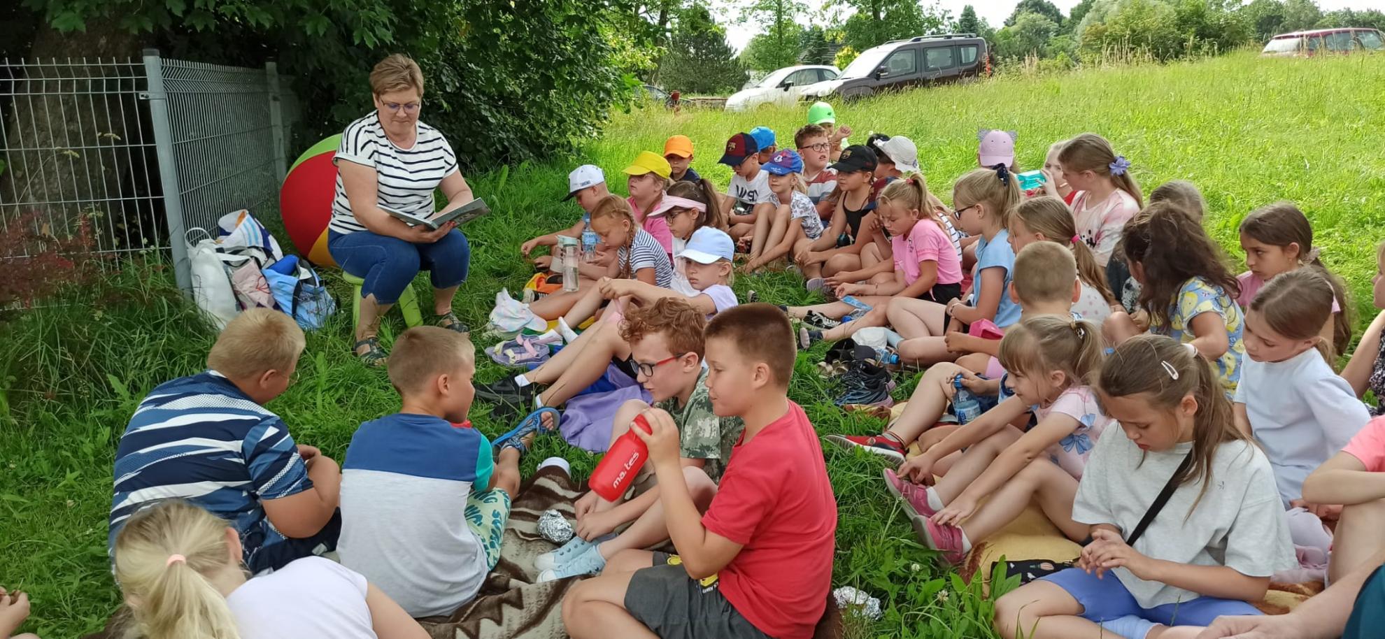 „Czytanie na polanie”